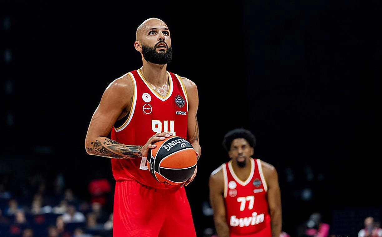 欧冠赛后再迎强敌；底特律活塞复出首秀；主帅态度：目标明确；更衣室氛围转暖的简单介绍